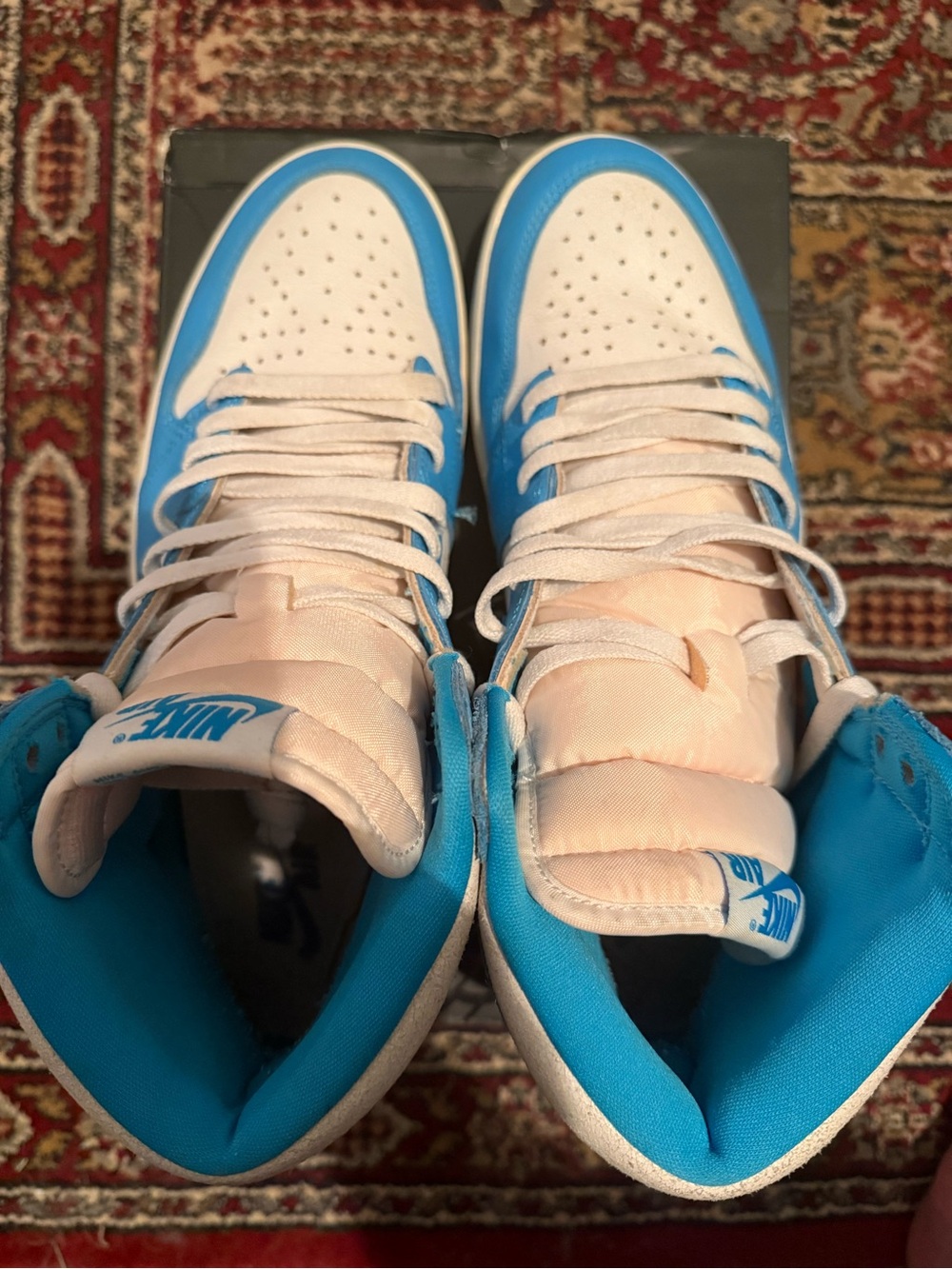 Jordan 1 Retro High OG UNC Reimagined in White and University Blue - Picture 3 of 6